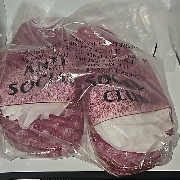 Anti Social Social Club Pink Slides - Picture 1 of 2